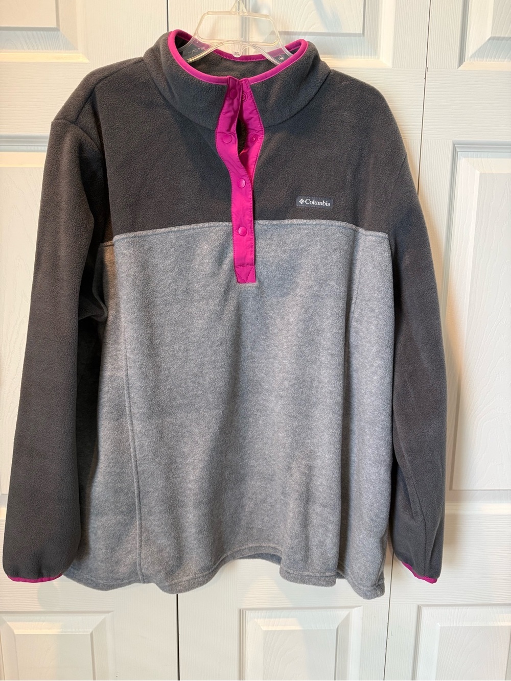 # Columbia 3X Fleece Pullover in Gray with Fuschia Trim